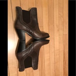Ariat Versant boot